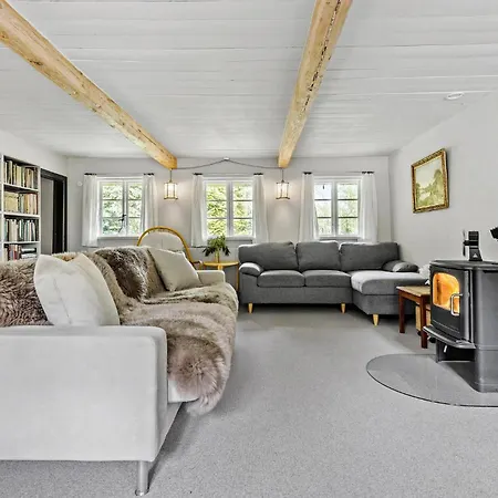 5 Bedroom Cozy In 度假居 *