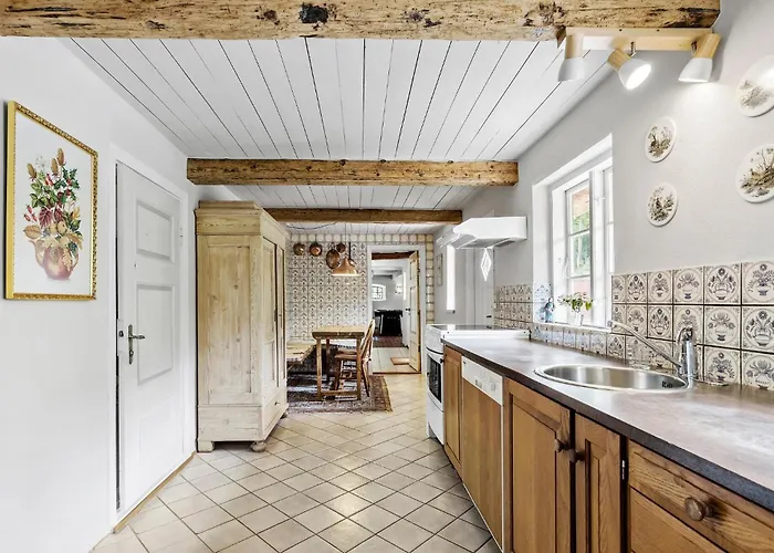 5 Bedroom Cozy In 펜션