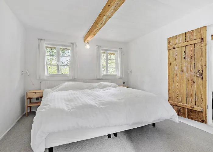 5 Bedroom Cozy In