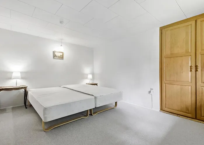 펜션 5 Bedroom Cozy In *